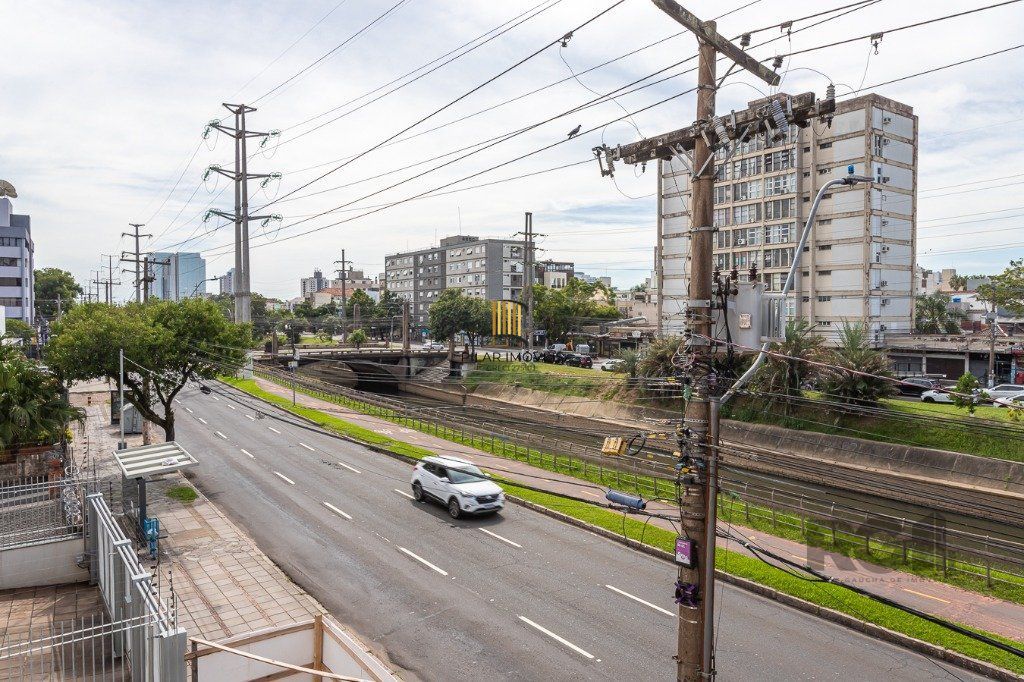 Sala comercial no Menino Deus