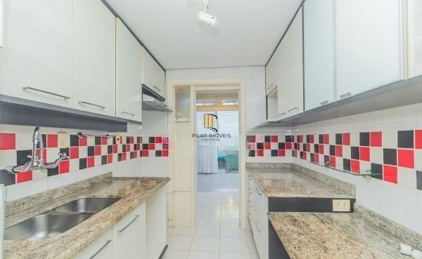 Casa em Condomínio em Ipanema de 3 dormitórios e 2 vagas