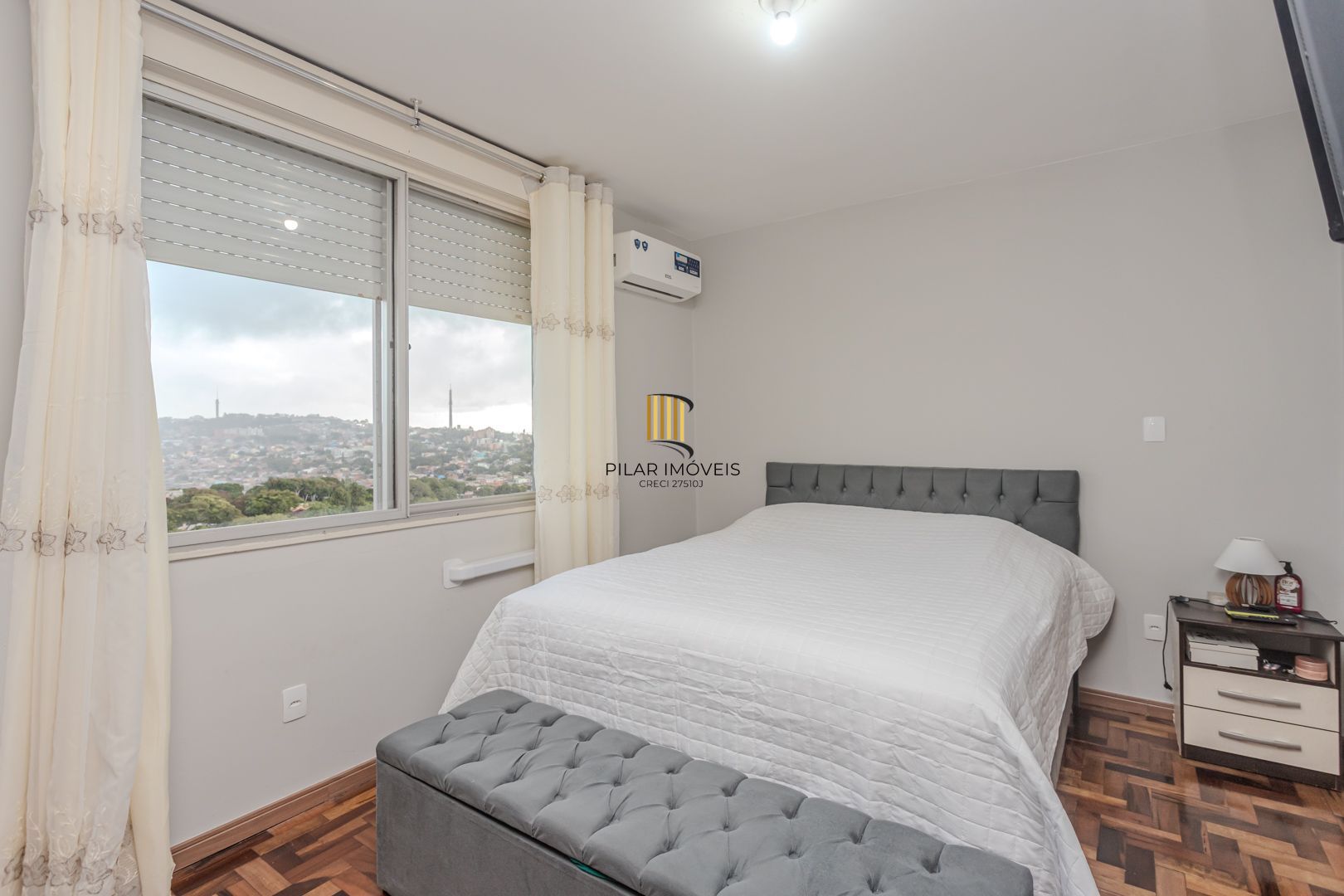 OCASIÃO 3 dormitórios, suíte e vaga, 106m² privativos, por R$ 400 mil