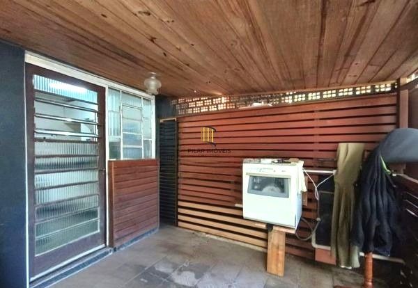 Casa no bairro Jardim do Salso com 2 dormitórios e 4 vagas