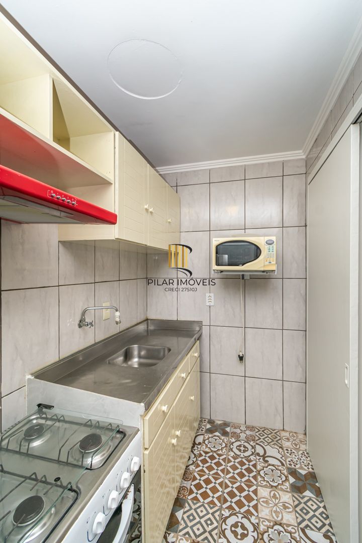 Ótimo apartamento c/1 dormitório no bairro Cidade Baixa, entrar e morar.