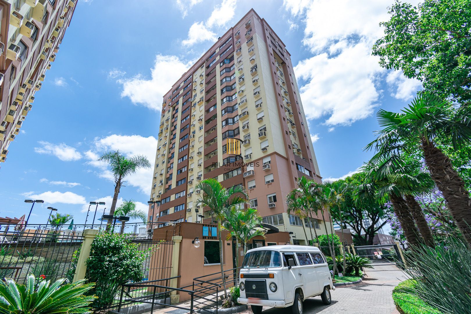 Apartamento 3 dormitórios no bairro Vila Ipiranga