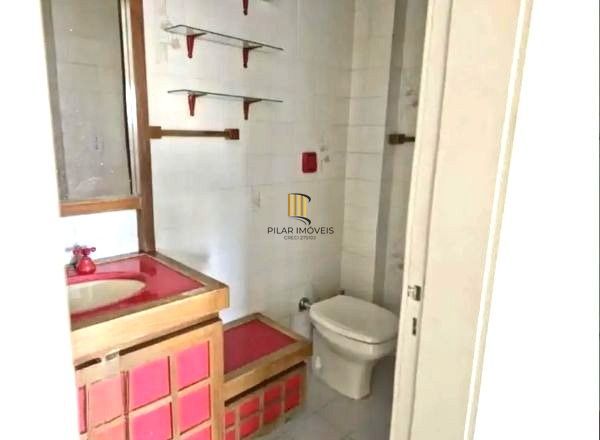 Apartamento no Passo D'areia de 1 dormitório e vaga DESOCUPADO