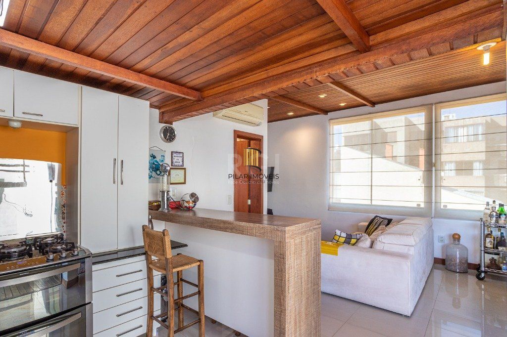 Cobertura de 2 dormitórios 1 vaga e terraço - Auxiliadora