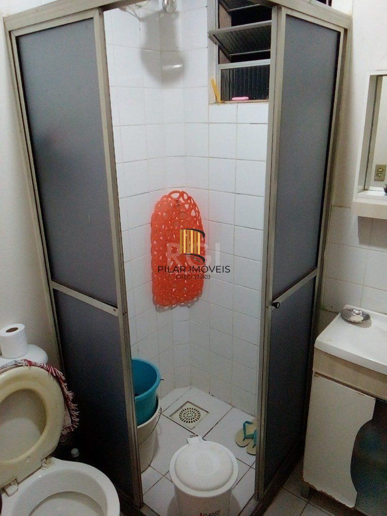 Apartamento para Venda - 38.43m², 2 dormitórios, 1 vaga - Mario Quintana