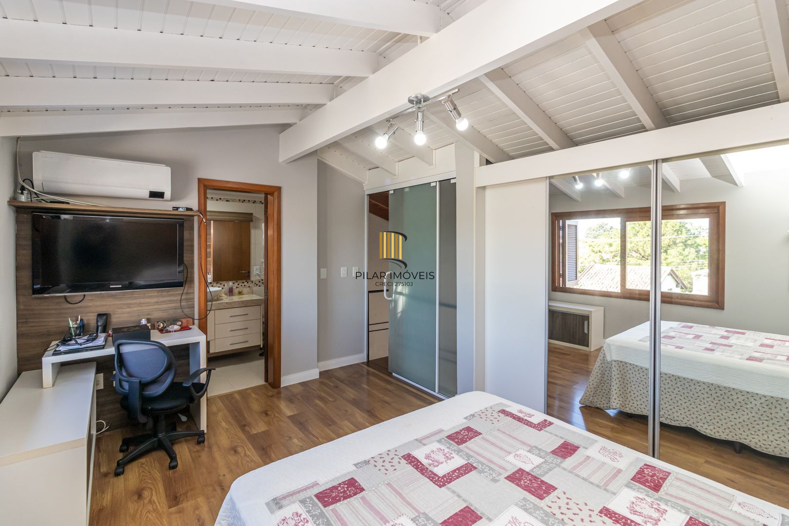 Casa com 3 Quartos à venda, 141m² - Hípica