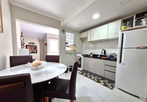 Casa em Condomínio no Humaitá de 2 dormitórios vaga e infra