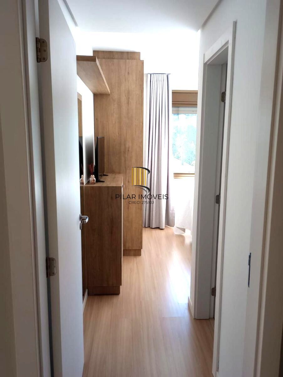 Apartamento de 2 dormitórios e 2 vagas DESOCUPADO