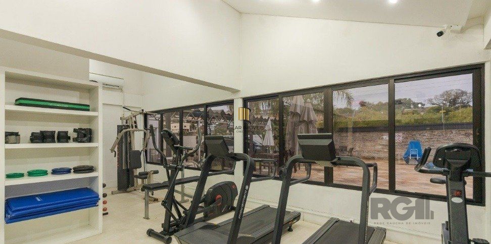 Apartamento no Condomínio Park Plaza de 2 dormitórios e vaga