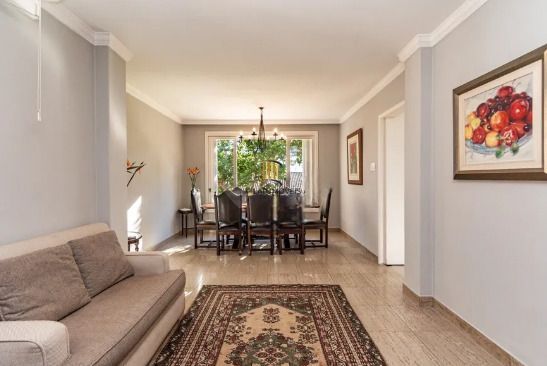 Casa 4 dormitórios no bairro Petrópolis