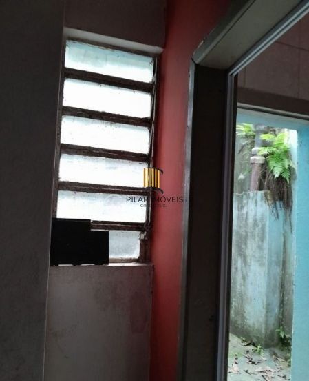 Apartamento no Centro térreo de 2 dormitórios com pátio