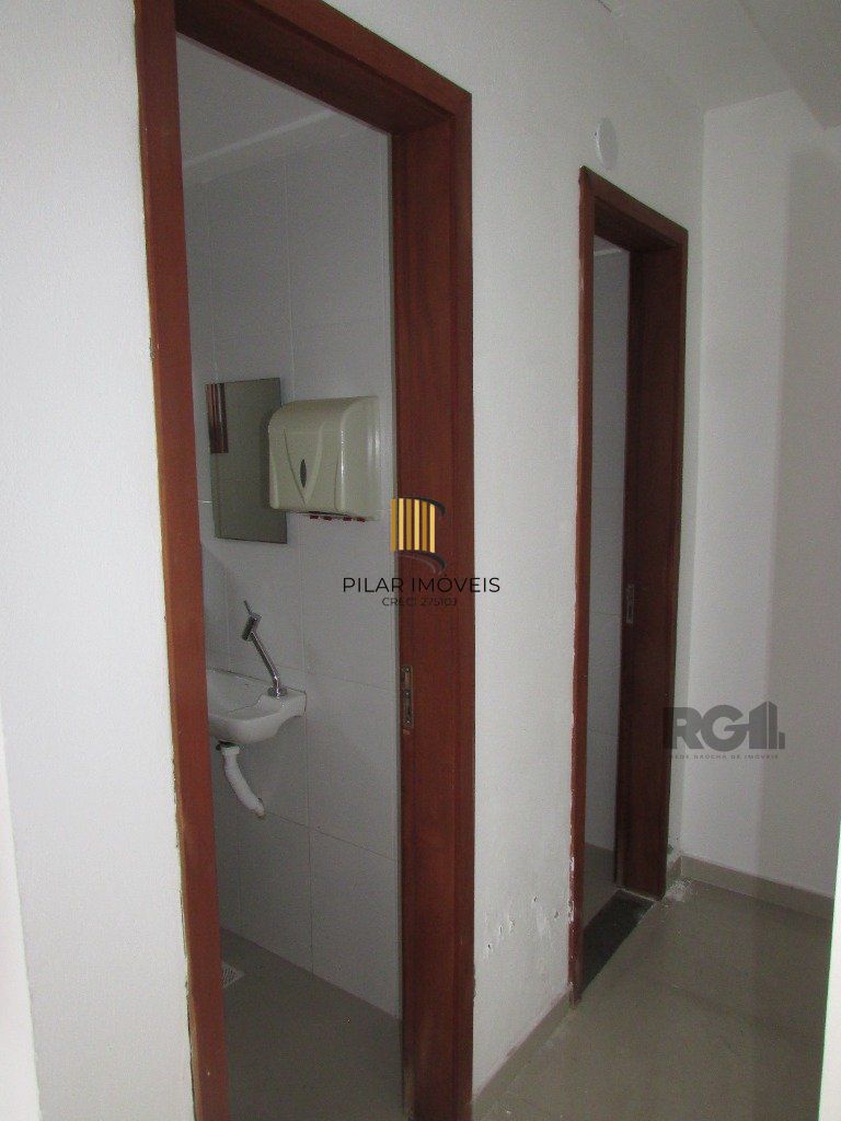 Casa no Passo D'areia - terreno com 2 casas