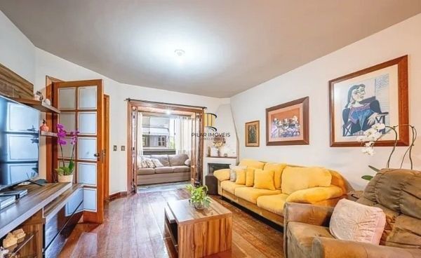 Cobertura duplex no bairro Petrópolis de 3 dormitórios vaga e terraço