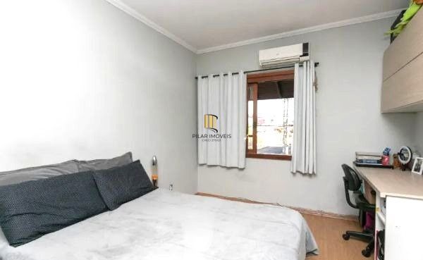 Casa sobrado no bairro Ecoville de 3 dormitórios e 4 vagas