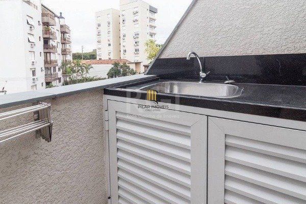 Cobertura no bairro Higienópolis de 1 dormitório e vaga