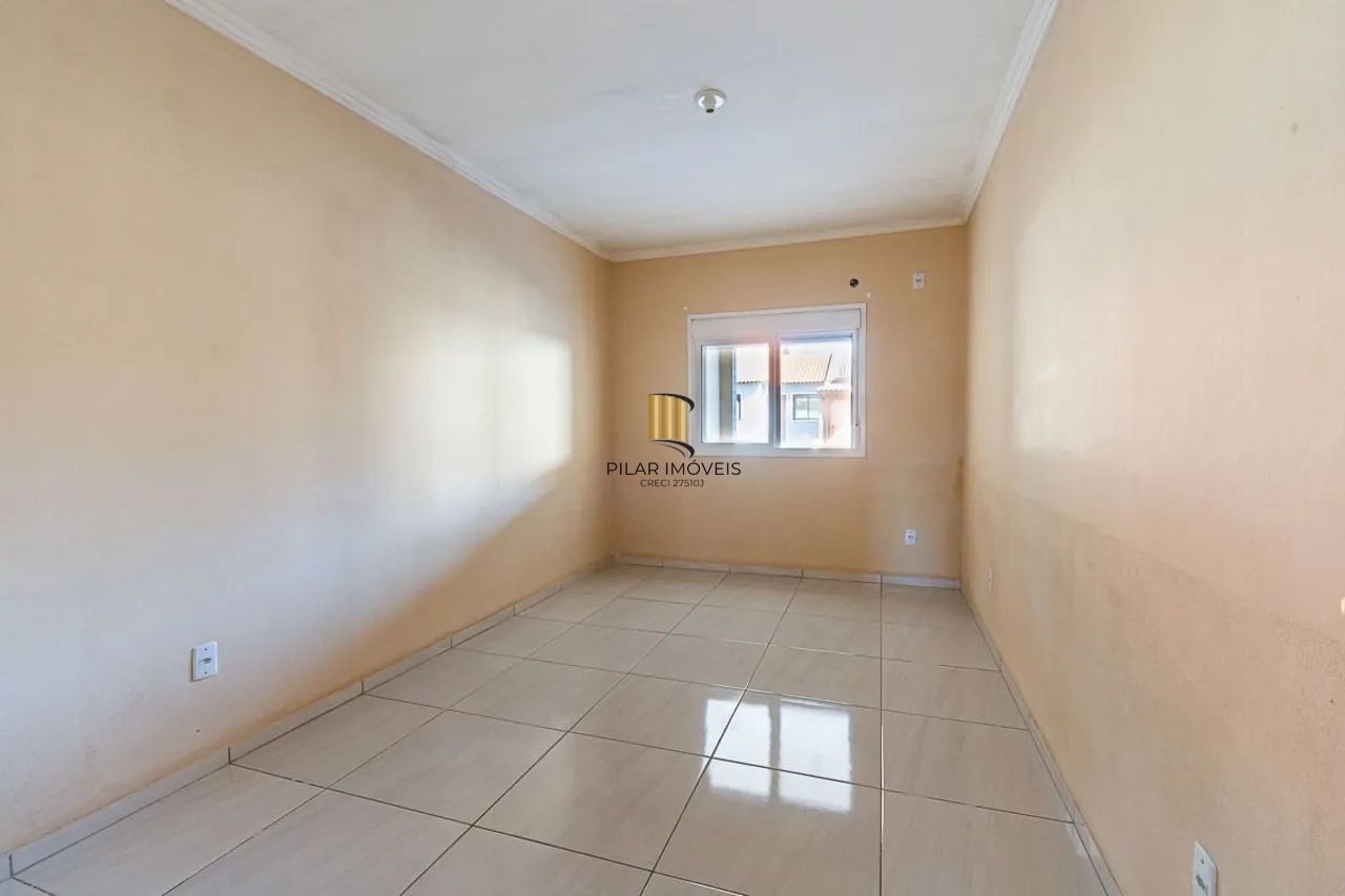 Casa 2 dormitórios no bairro Parque dos Anjos