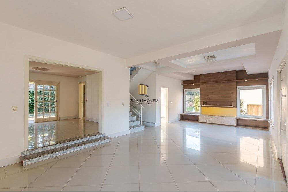 Casa de Condomínio com 3 Quartos à venda, 310m² - Vila Elsa