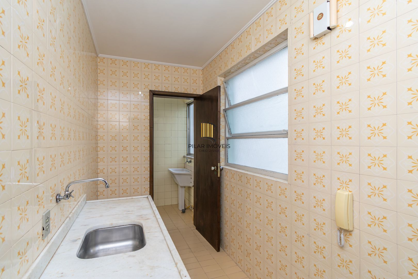 Excelente apartamento em frente ao Hospital de Clinicas