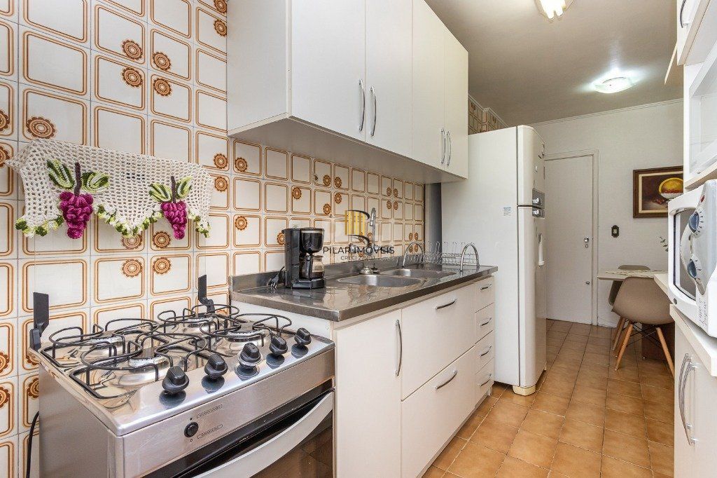 Apartamento de 03 dormitórios (01suíte), com vaga, no bairro São João, em Porto Alegre RS