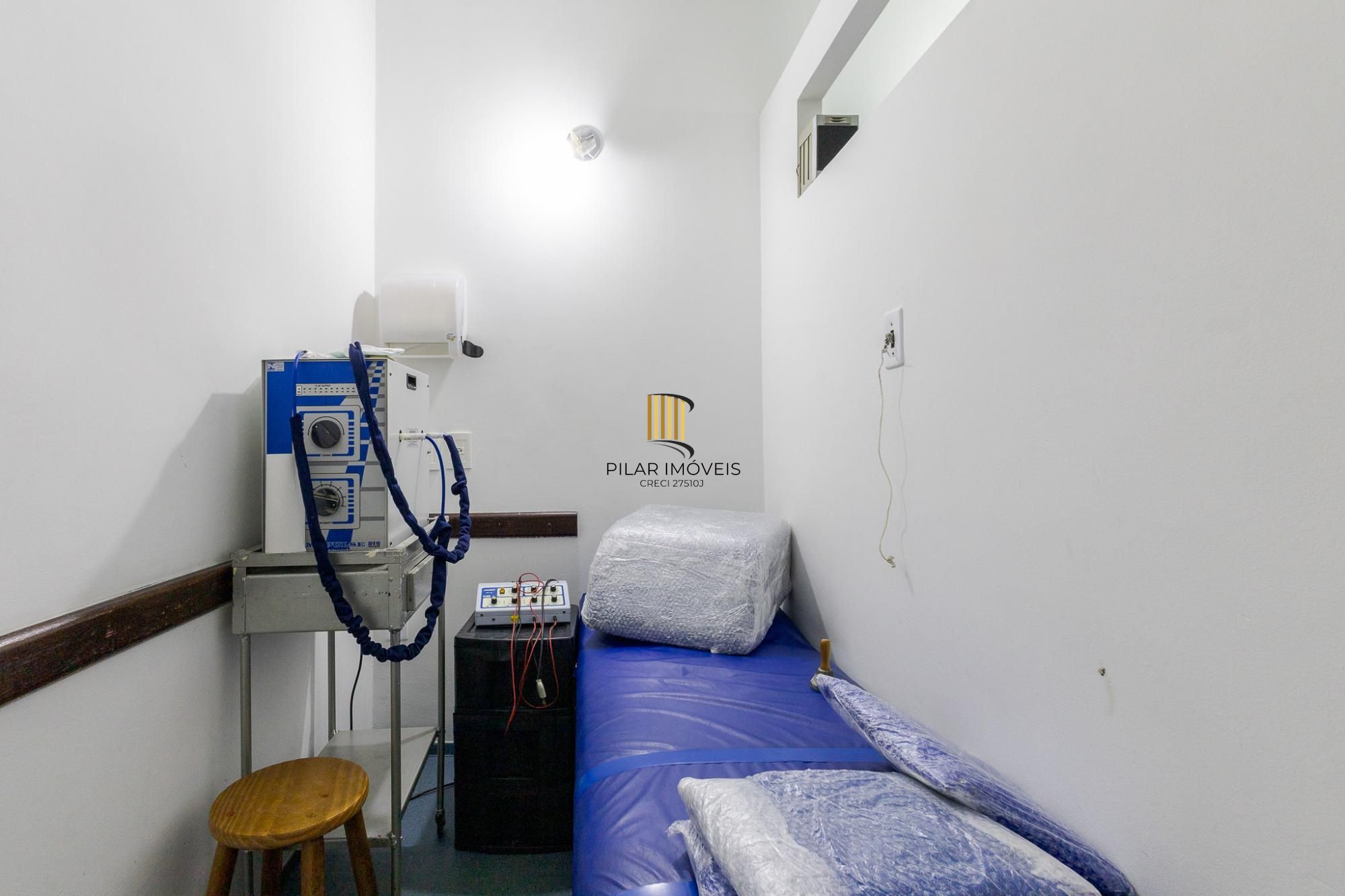 Prédio Comercial no bairro Rio Branco com 912m²