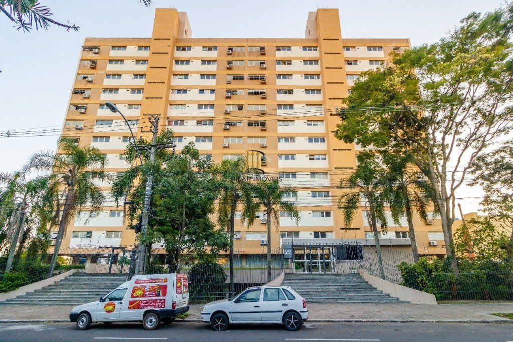 Apartamento para Venda - 138m², 3 dormitórios, sendo 1 suites, 1 vaga - Petrópolis