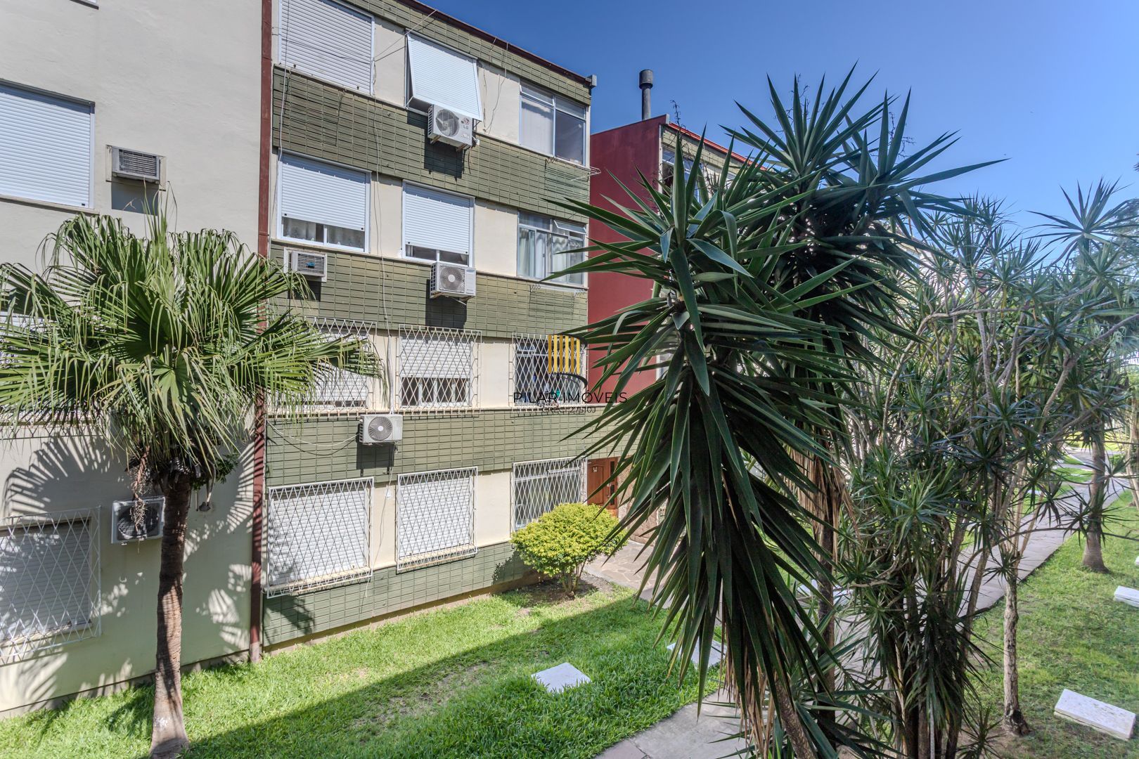 Apartamento de 2 dormitórios e *vaga no bairro Cavalhada