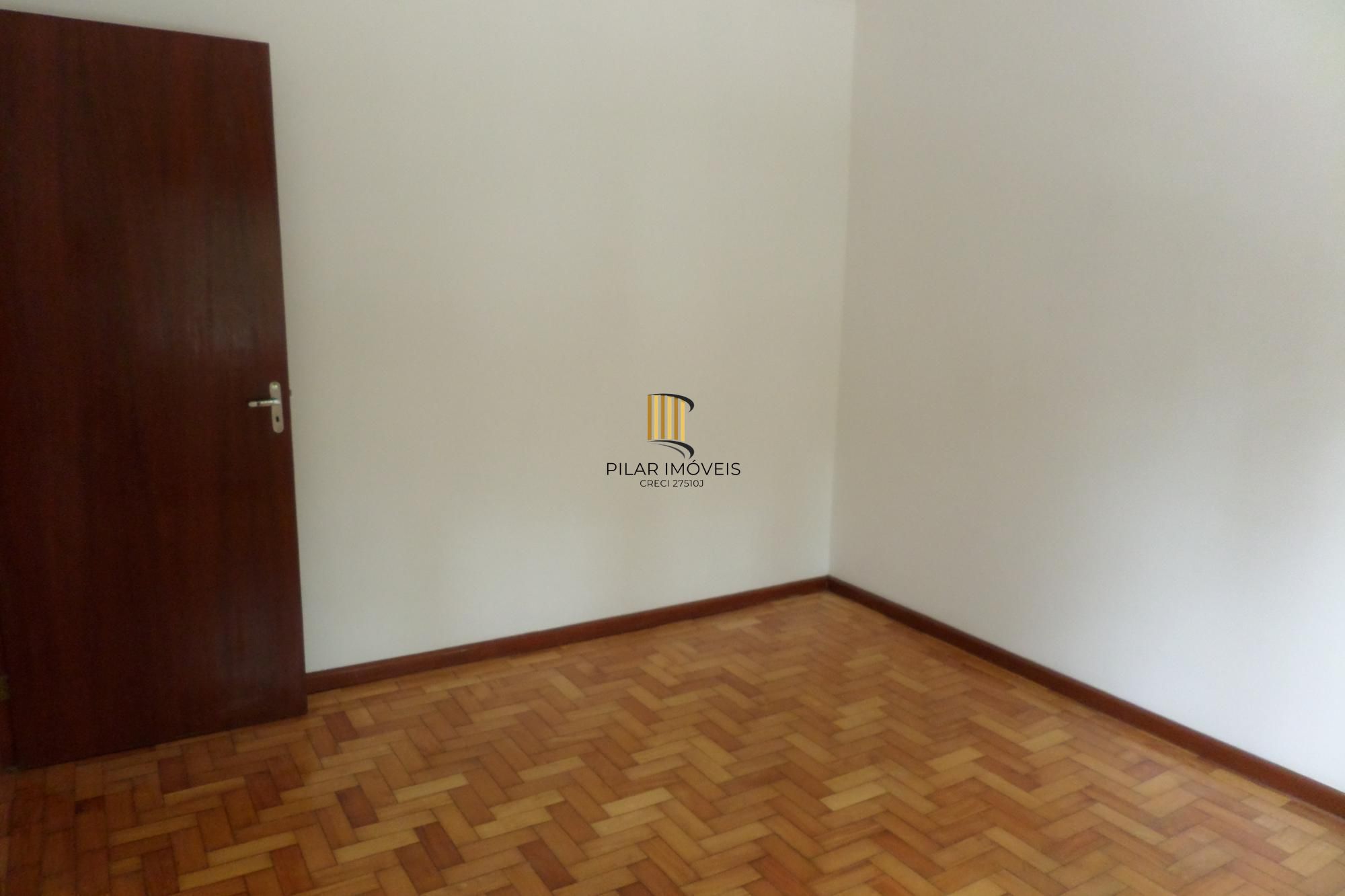 Apartamento no bairro Santa Cecilia de 1 dormitório DESOCUPADO