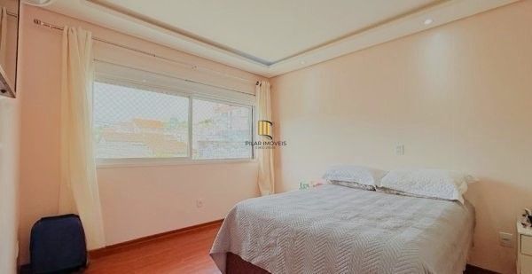 Sobrado no bairro Vila Ipiranga de 4 dormitórios e 4 vagas