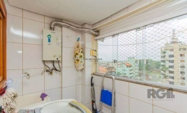 Apartamento com 3 dormitórios sendo 1 suíte à venda, 108 m²