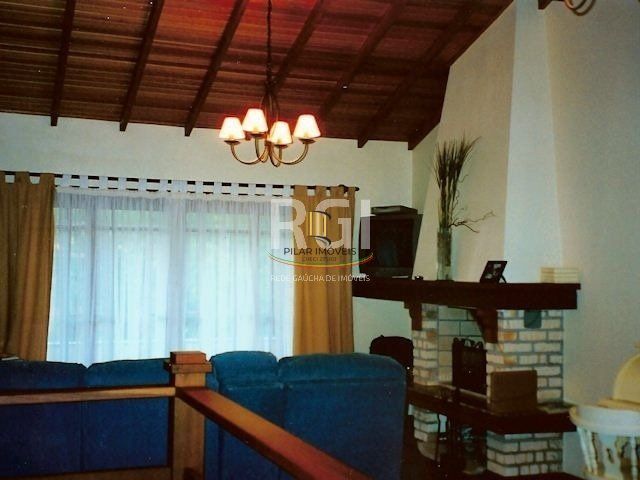 Casa em Gramado de 4 dormitórios e  4 vagas