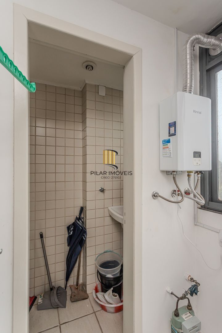 OCASIÃO 3 dormitórios, suíte e vaga, 106m² privativos, por R$ 400 mil