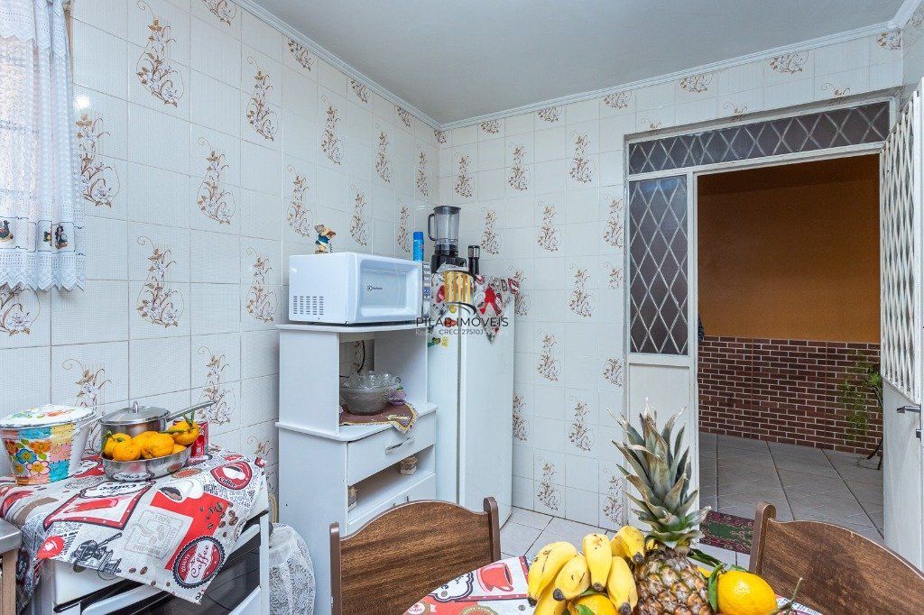 Casa Condominio para Venda - 325m², 3 dormitórios, 3 vagas - Teresópolis