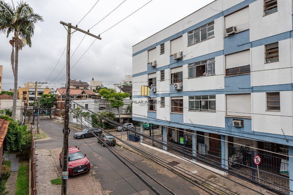 Casa sobrado no Jardim Botânico de 5 dormitórios e 2 vagas