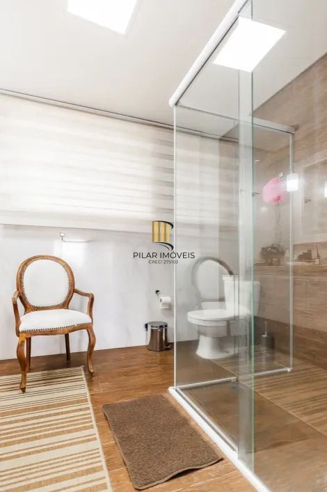 Casa 4 dormitórios no bairro Chácara das Pedras