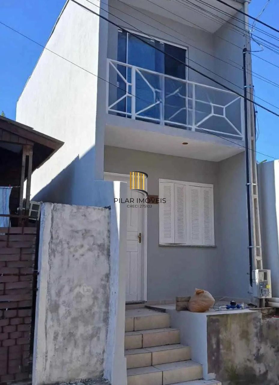 Sobrado 2 dormitórios no bairro Hípica