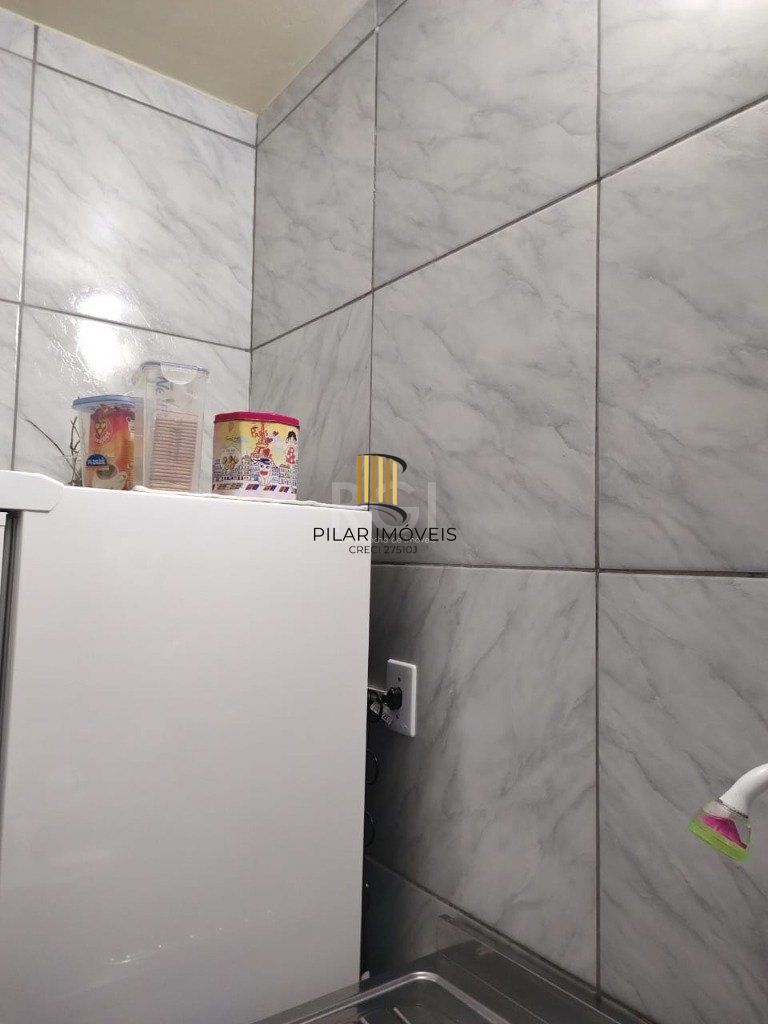 Apartamento 01 dormitório, térreo, no bairro Jardim Carvalho, em Porto Alegre, RS.