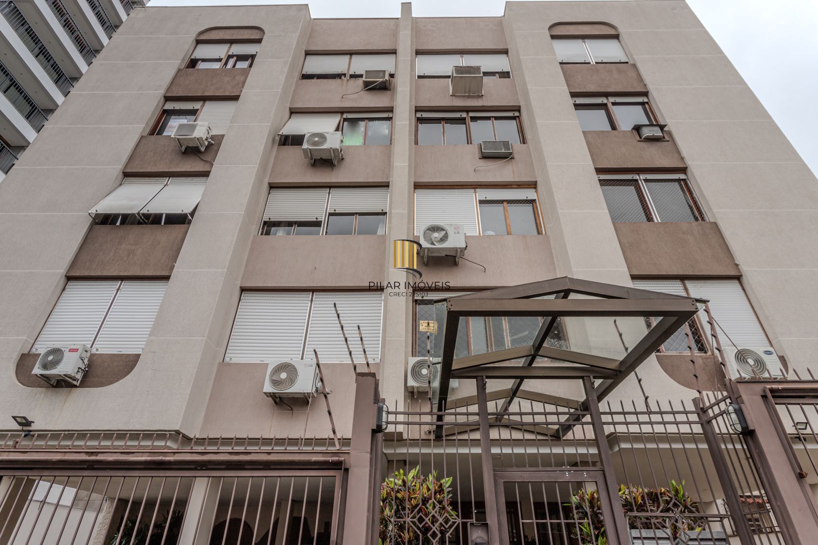 Apartamento no bairro Petrópolis de 3 dormitórios e 1 vaga DESOCUPADO