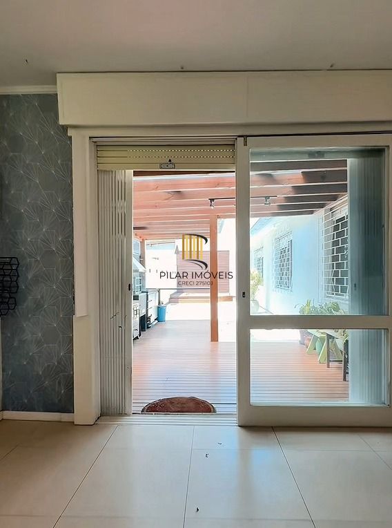 Casa no Bairro Jardim Lindóia de 3 dormitórios e 3 vagas