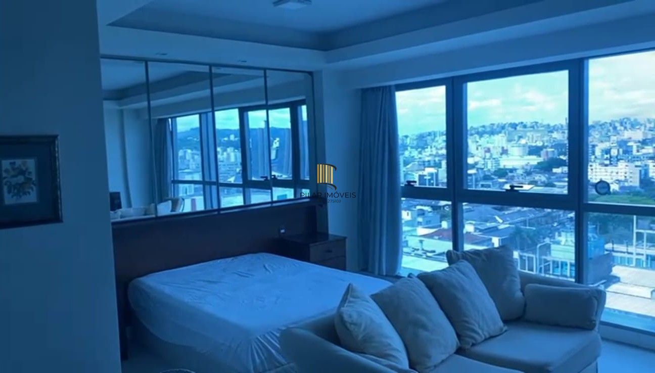 Loft no Tren City andar alto