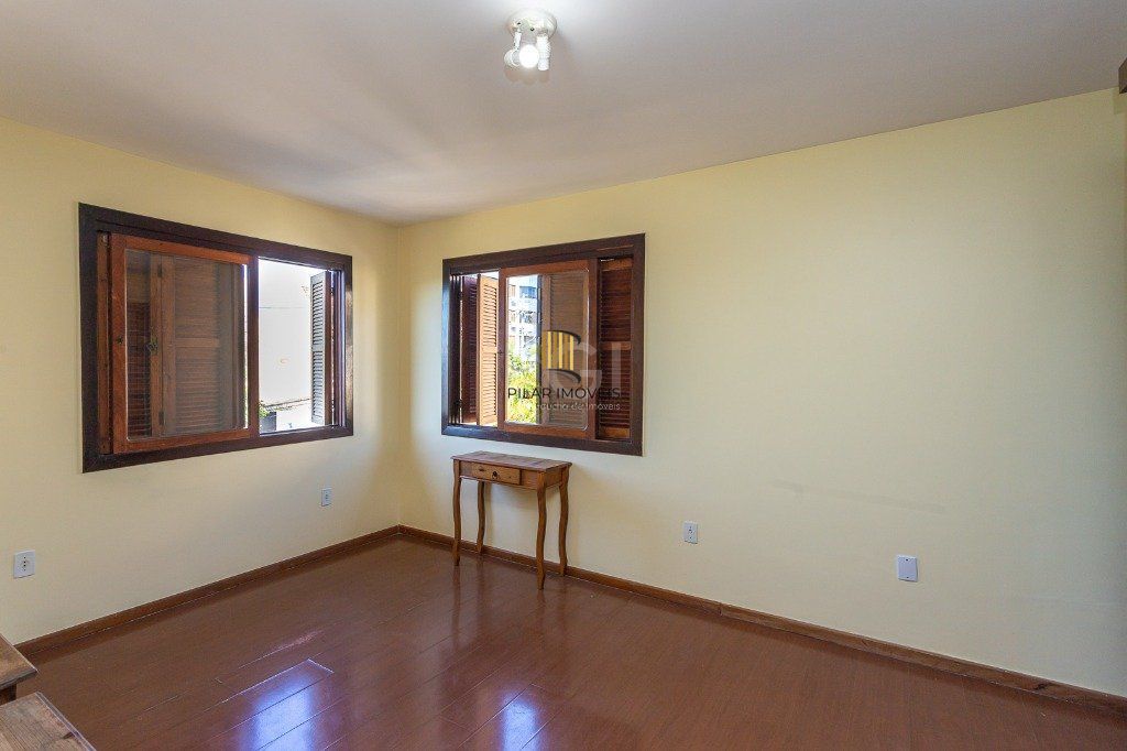 Casa Condominio para Venda - 193.19m², 3 dormitórios, sendo 1 suites, 2 vagas - Cristal