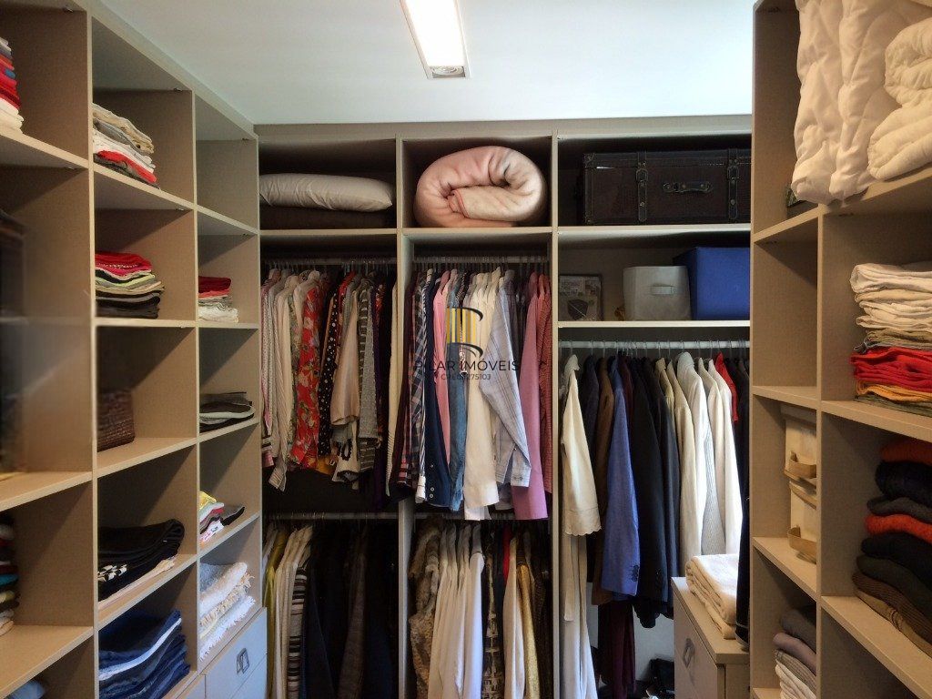 Apartamento de 3 dormitórios e 3 vagas