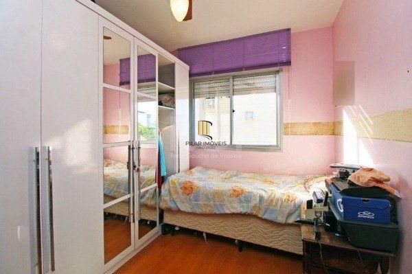 Apartamento no Nonoai de 2 dormitórios vaga e infra