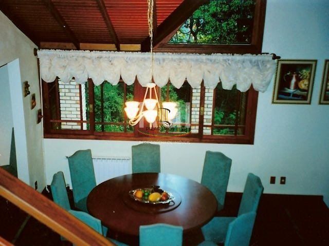 Casa em Gramado de 4 dormitórios e  4 vagas