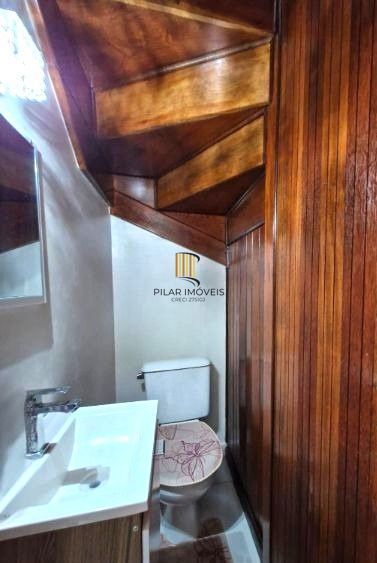 Casa em Condomínio no Humaitá de 2 dormitórios vaga e infra