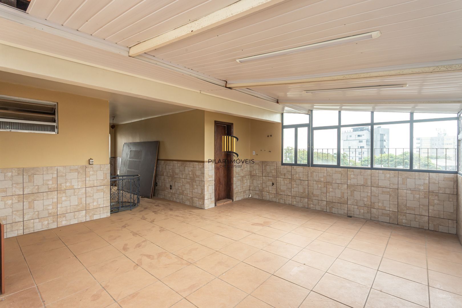Prédio Comercial no Cristo Redentor com 2 apartamentos individuais