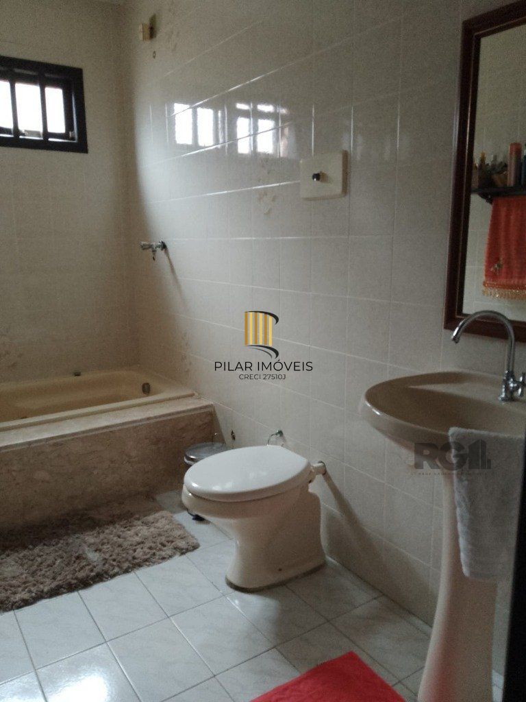 Casa 3 Dormitório(s) Bairro Centro