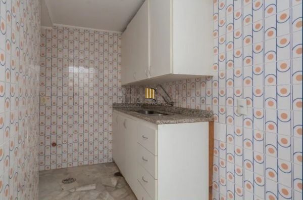 Apartamento no Centro de 1 dormitório DESOCUPADO