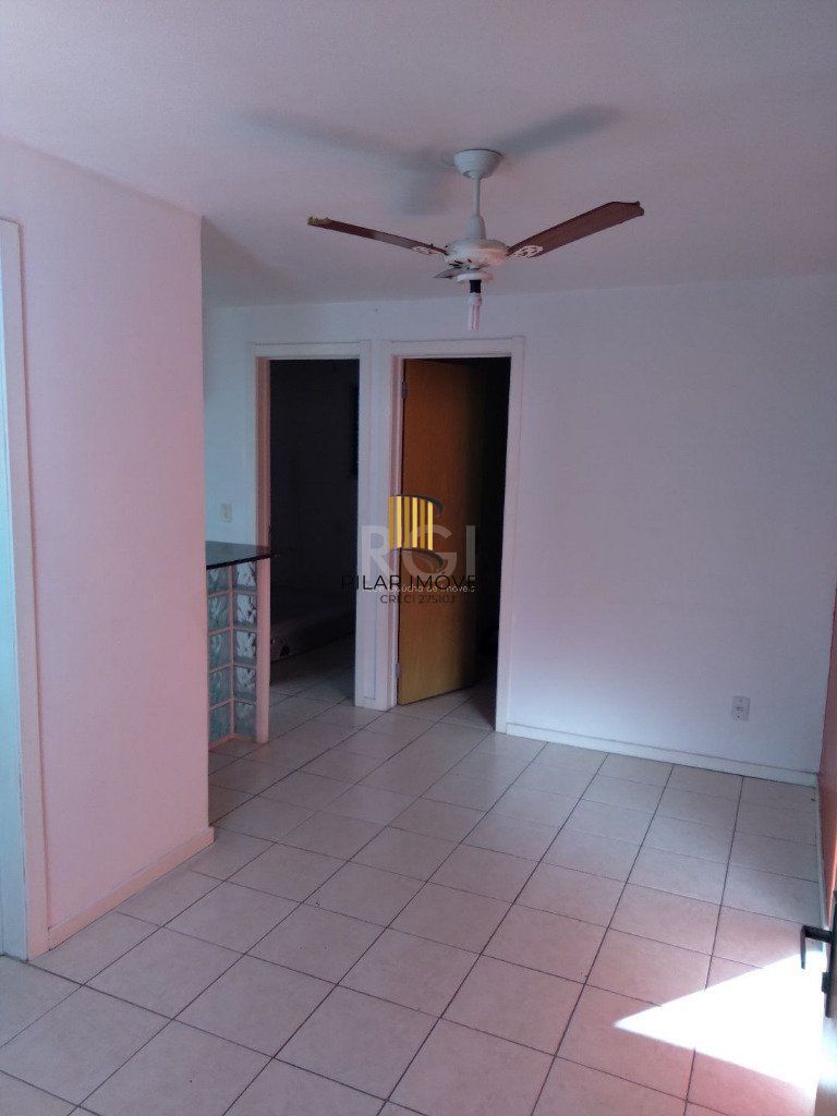 Apartamento para Venda - 38m², 2 dormitórios, 1 vaga - Rubem Berta