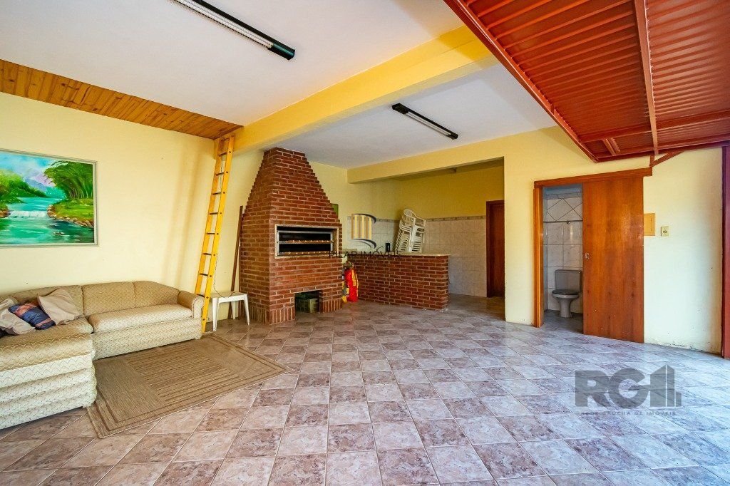 Casa sobrado na zona norte de 3 dormitórios 3 vagas e piscina