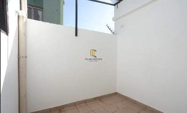 Prédio comercial no bairro Vila Jardim com 550m²